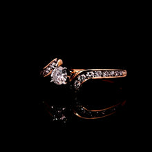 Load image into Gallery viewer, 0.800cts Round Brilliant Cut Diamonds | Designer Ring | 14kt Yellow Gold
