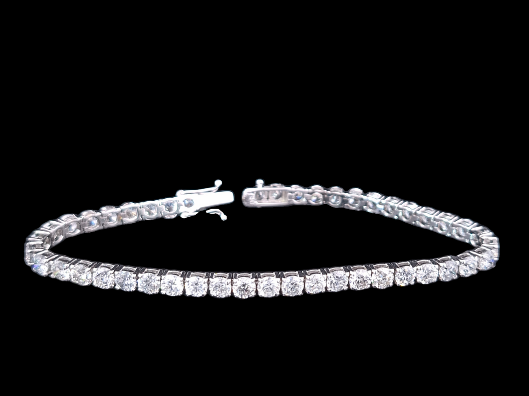 10.81cts [45] Round Brilliant Cut Diamonds | Tennis Bracelet | 18kt White Gold