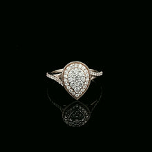 Load image into Gallery viewer, 0.50cts Round Brilliant Cut Diamonds | Pear Design Illusion Ring | 14kt Yellow Gold
