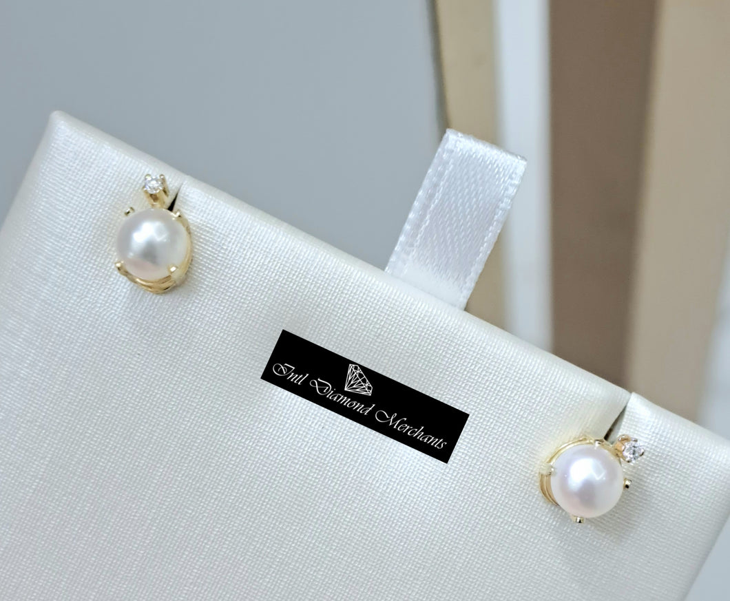0.04cts [2] Round Cut Diamonds | Centre Pearl Stud Earrings | 14kt Yellow Gold