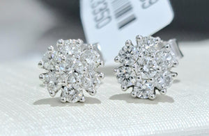 0.50cts [14] Round Brilliant Cut Diamonds | Halo Stud Earring | 14kt White Gold