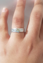 Load image into Gallery viewer, 0.451ct |Round Cut  0.60ct [8] Baguette Cut Diamond| Ring set in 18kt White Gold
