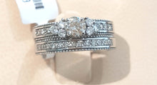 Load image into Gallery viewer, 0.325ct Centre | 0.40ct Sides | Bridal Twinset | 18kt White Gold.
