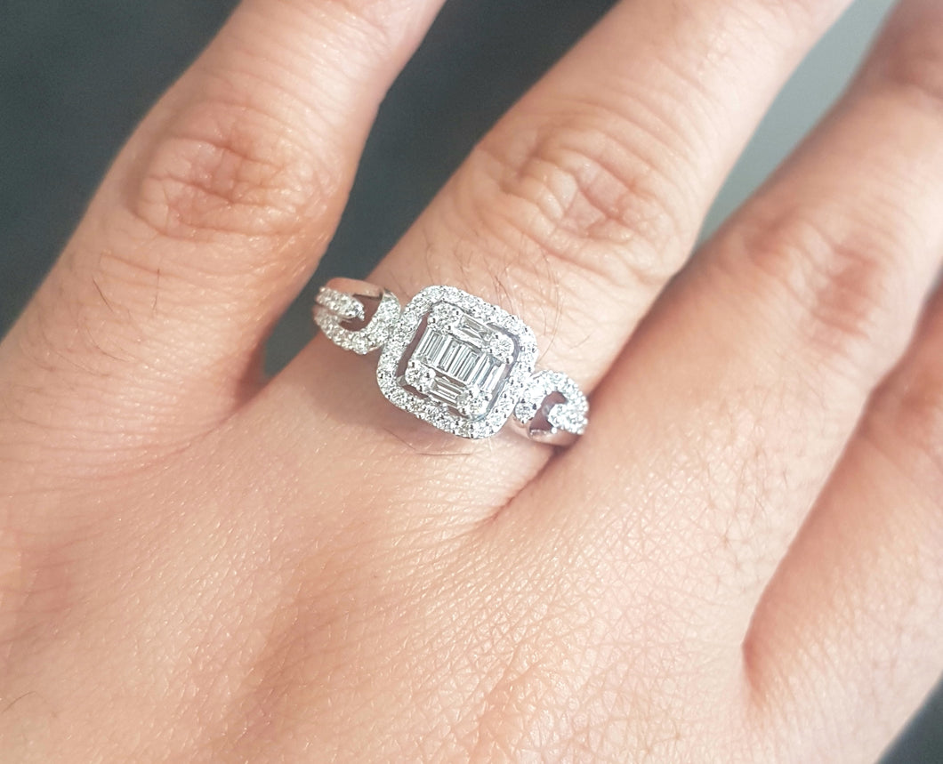0.40ct Round and Baguette Cut Diamonds | Designer Ring | 14kt White Gold
