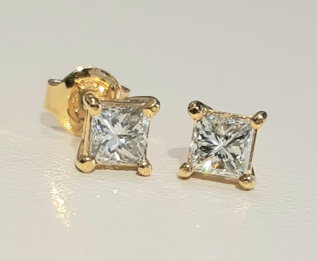 0.65ct [2] Princess Cut Diamonds | Stud Earrings | 18kt Yellow Gold
