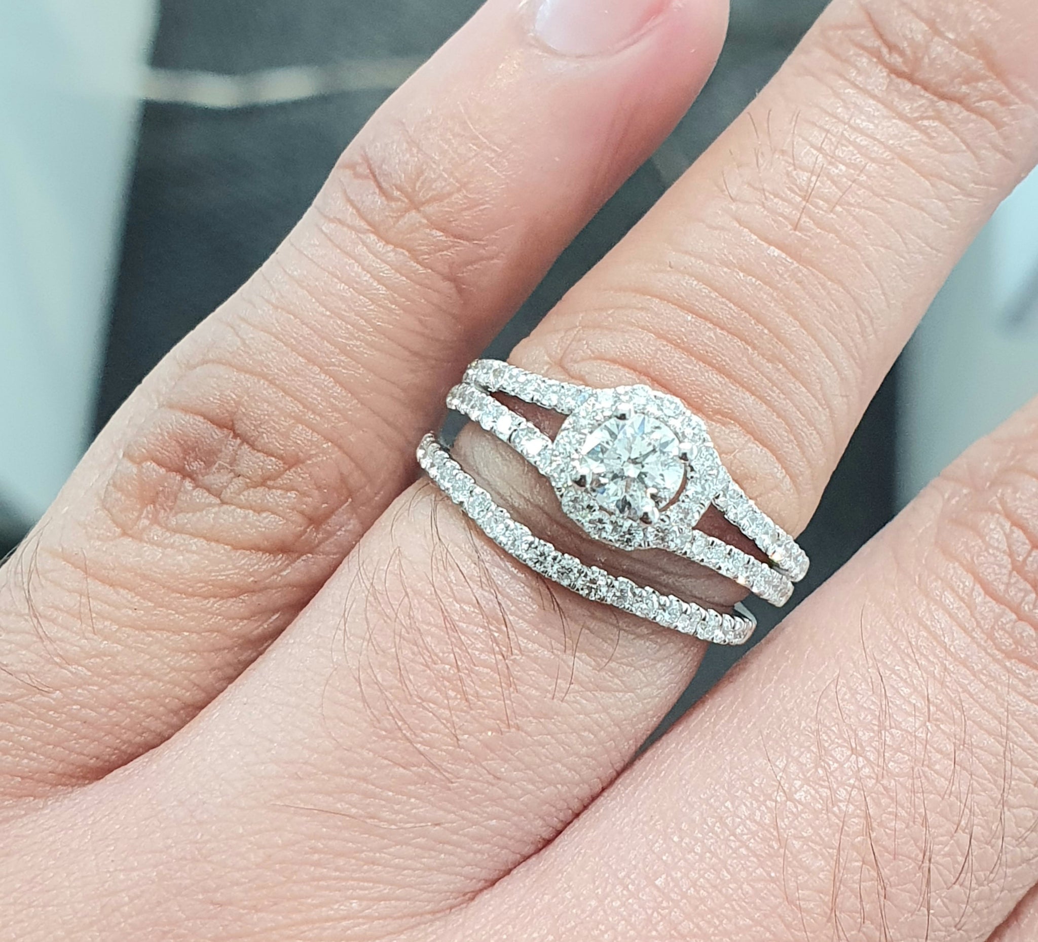 1.00cts Round Brilliant Cut Diamonds Split Shank Bridal