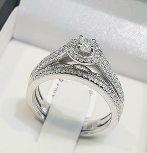 0.65cts | Round Brilliant Cut Diamonds | Halo Design Bridal Twinset | 10kt White Gold