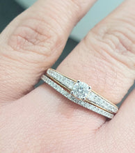 Load image into Gallery viewer, 0.65cts | Round Brilliant Cut Diamonds | Pave Design Bridal Twinset | 10kt Yellow Gold
