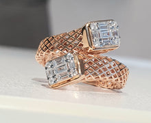 Load image into Gallery viewer, 0.43cts [18] Round Brilliant and Baguette Cut Diamonds | Mesh Design Crossover Ring | 18kt Rose and White Gold
