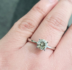 1.014ct Round Brilliant Cut Diamond | Solitaire Design Ring | 18kt White Gold