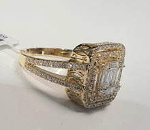 Load image into Gallery viewer, 1.01cts [128] Round Brilliant and Baguette Cut Diamonds | Designer Double Halo Designer Ring | 18kt Yellow Gold
