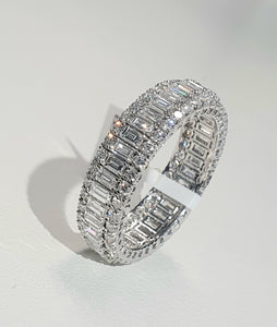 2.21cts [117] Round Brilliant and Baguette Cut Diamonds | Full Eternity Ring | Ring size N