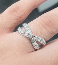 Load image into Gallery viewer, 0.610cts [21] Round Brilliant Cut Diamonds | Crossover Ring | 18kt White Gold
