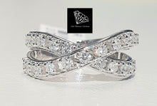 Load image into Gallery viewer, 0.610cts [21] Round Brilliant Cut Diamonds | Crossover Ring | 18kt White Gold
