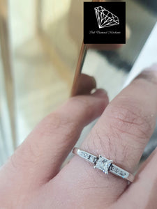 0.30cts [7] Princess and Round Brilliant Cut Diamonds | Designer Ring | 14kt White Gold