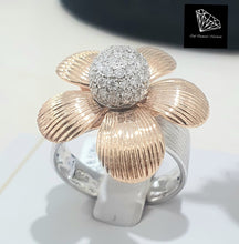 Load image into Gallery viewer, 0.63cts [74] Round Brilliant Cut Diamonds | Designer Flower Ring | 18kt Rose and White Gold
