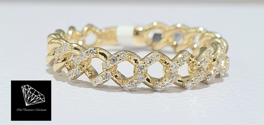 0.160cts [42] Round Brilliant Cut Diamonds | Designer Link Ring | 18kt Yellow Gold