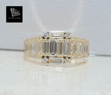 Load image into Gallery viewer, 1.47cts [52] Round Brilliant and Baguette Cut Diamonds | Designer Illusion Ring | 18kt Yellow Gold
