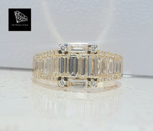 1.47cts [52] Round Brilliant and Baguette Cut Diamonds | Designer Illusion Ring | 18kt Yellow Gold