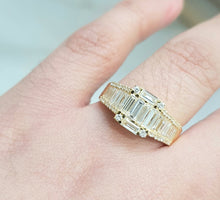 Load image into Gallery viewer, 1.47cts [52] Round Brilliant and Baguette Cut Diamonds | Designer Illusion Ring | 18kt Yellow Gold
